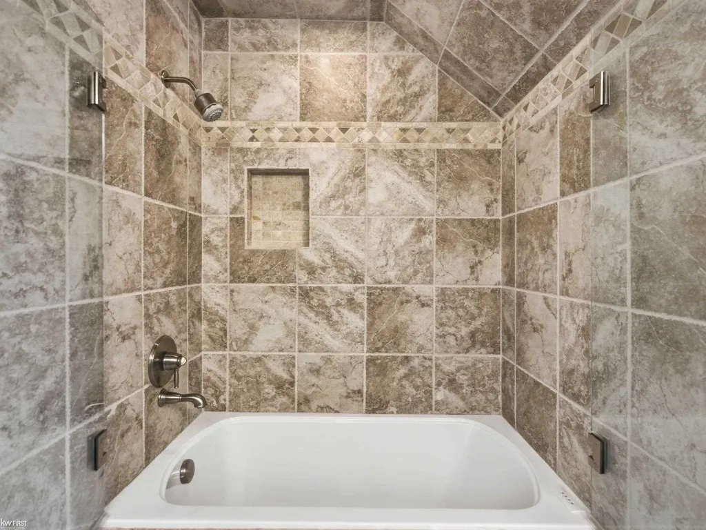 7511 Greene Haven Drive Independence Charter Township MI 48348
