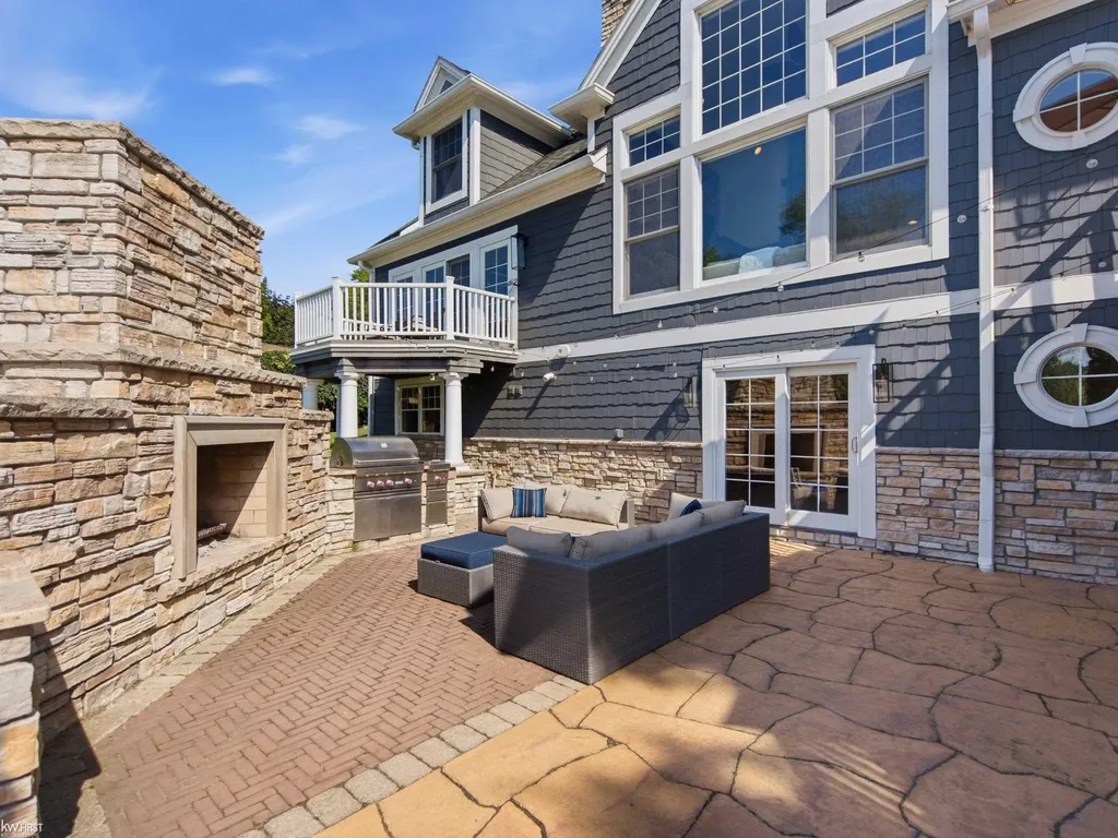 7511 Greene Haven Drive Independence Charter Township MI 48348