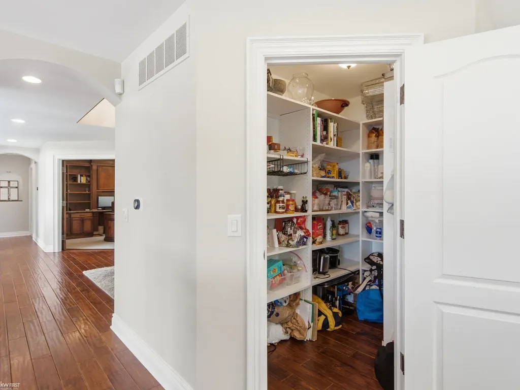 7511 Greene Haven Drive Independence Charter Township MI 48348