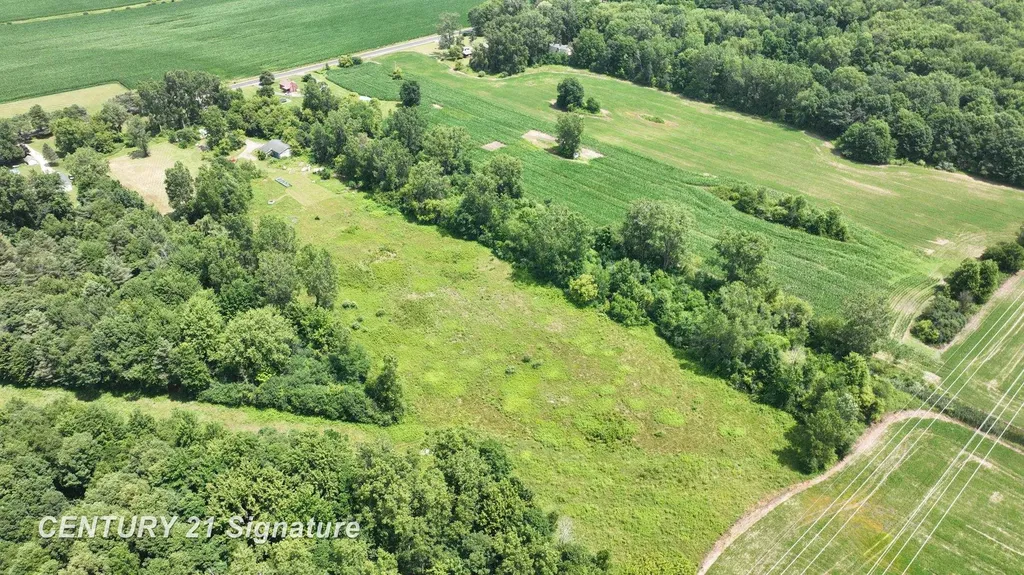 3349 W Lake Road Vienna Charter Township MI 48420