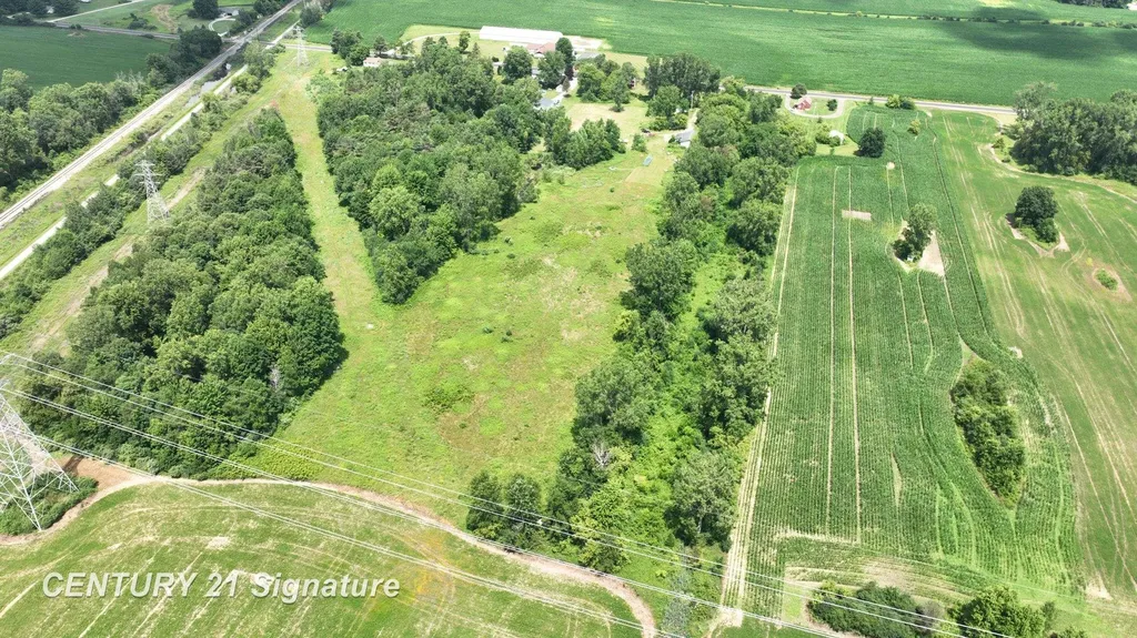 3349 W Lake Road Vienna Charter Township MI 48420
