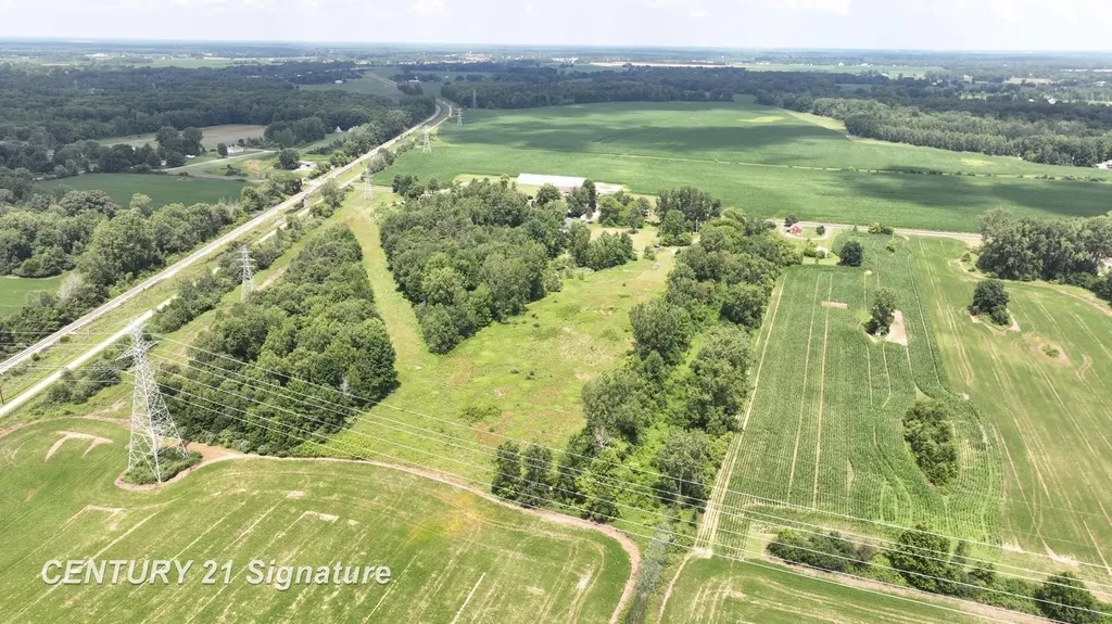 3349 W Lake Road Vienna Charter Township MI 48420