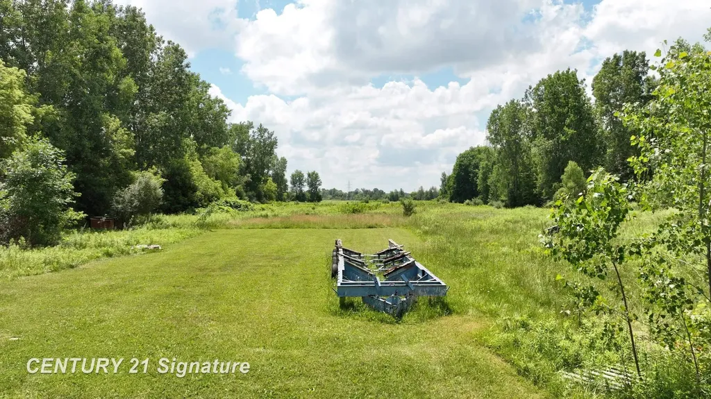 3349 W Lake Road Vienna Charter Township MI 48420