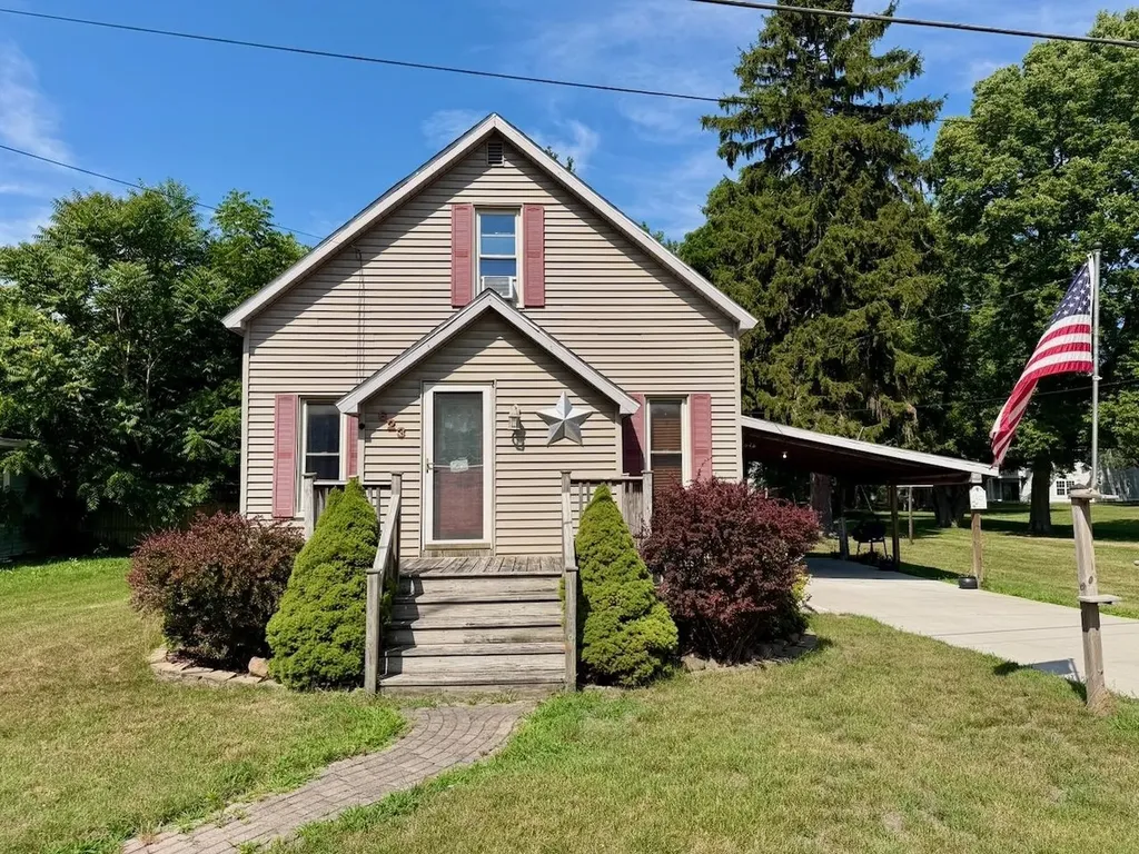 623 N Line Street Chesaning Village MI 48616