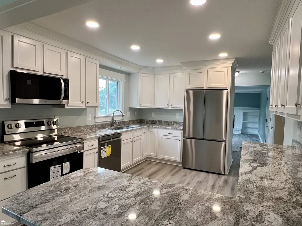 1173 Highgate Drive Flint Charter Township MI 48507