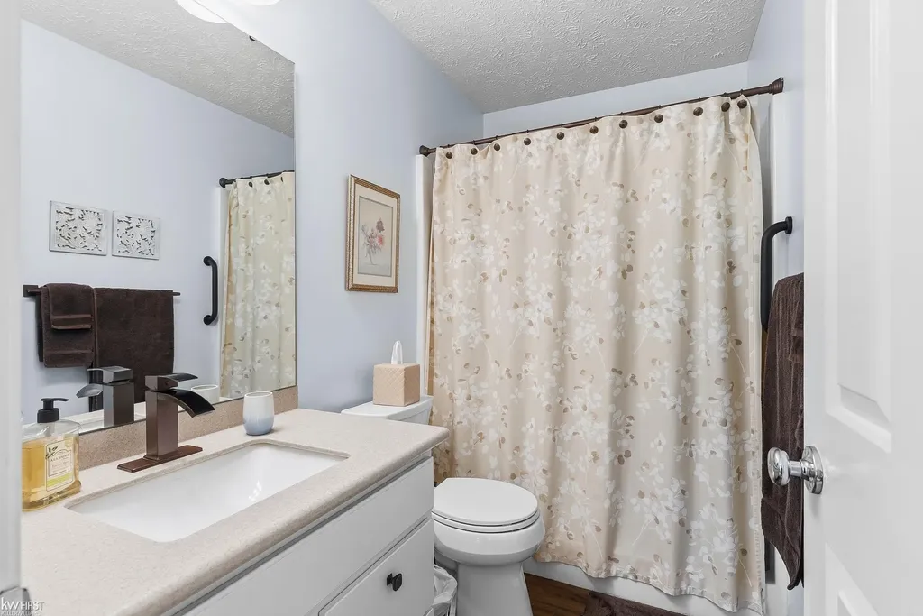 916 Spirea Drive Marion Township MI 48843
