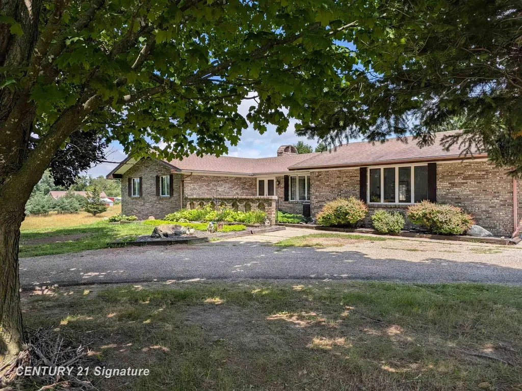 2995 Lyons Road Caledonia Charter Township MI 48867