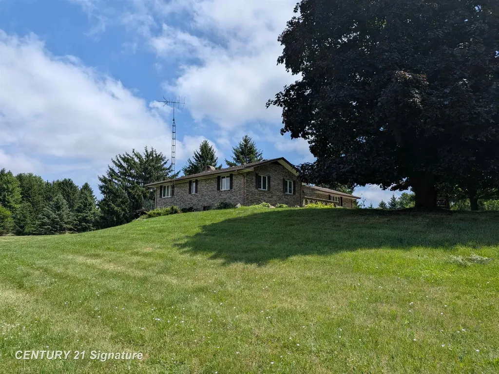 2995 Lyons Road Caledonia Charter Township MI 48867