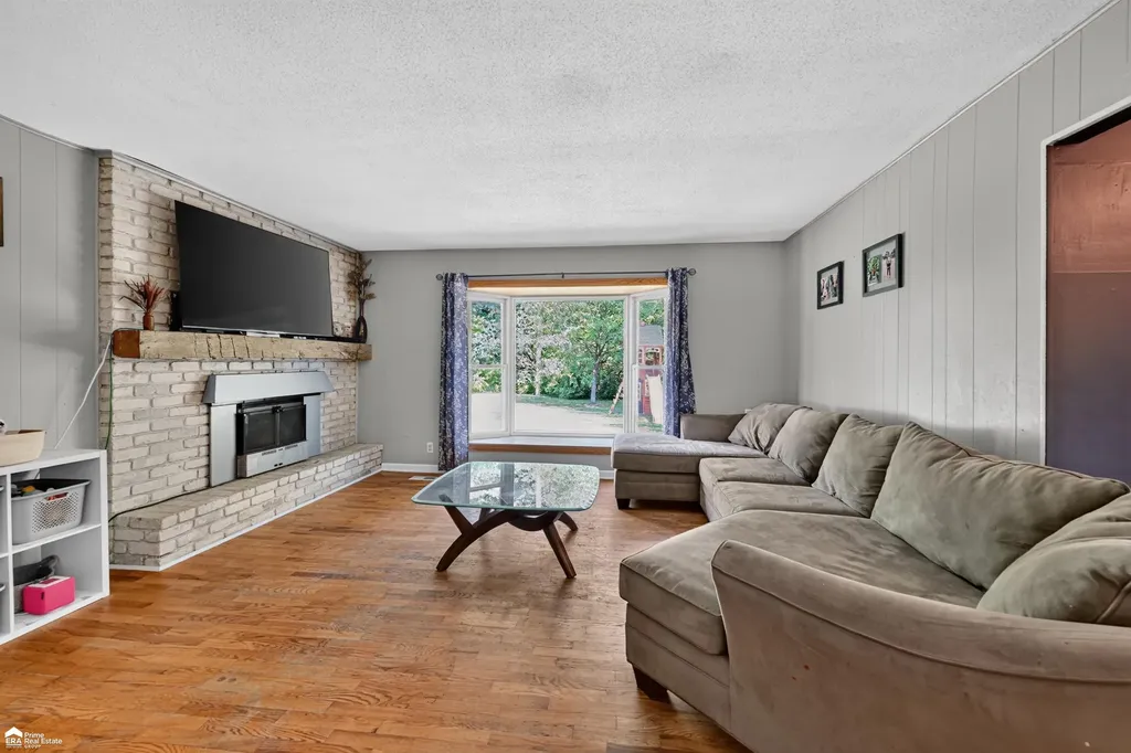 1392 Wagon Wheel Circle Grand Blanc Charter Township MI 48439