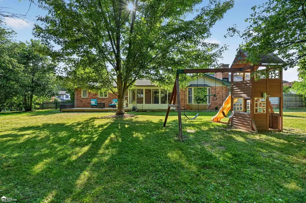 1392 Wagon Wheel Circle Grand Blanc Charter Township MI 48439