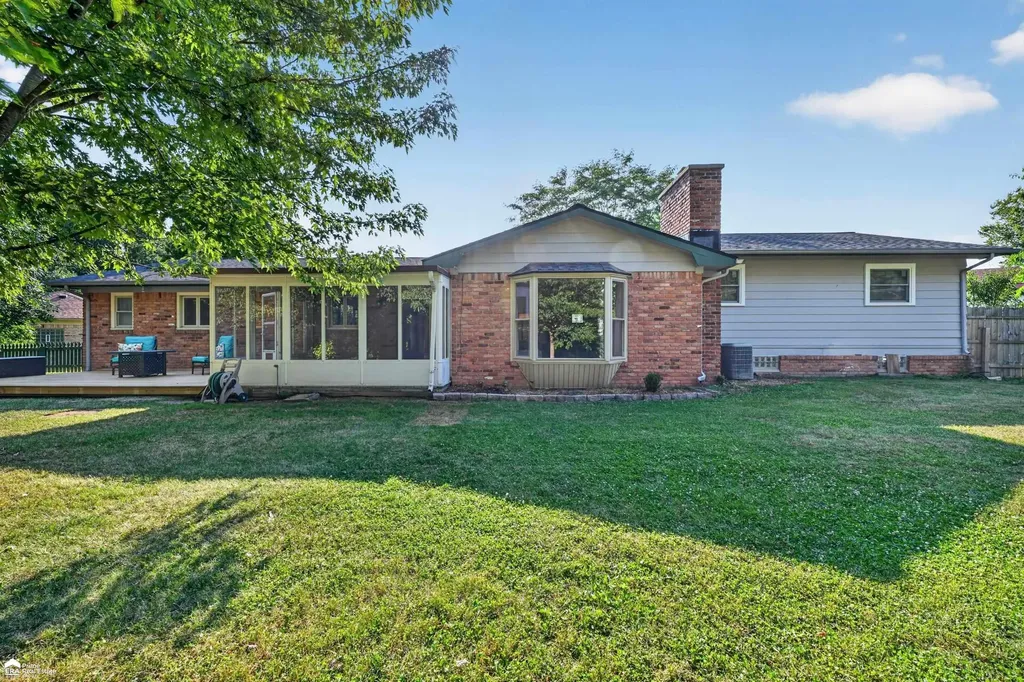 1392 Wagon Wheel Circle Grand Blanc Charter Township MI 48439