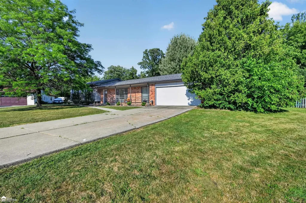 1392 Wagon Wheel Circle Grand Blanc Charter Township MI 48439