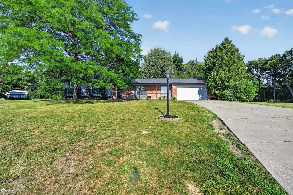 1392 Wagon Wheel Circle Grand Blanc Charter Township MI 48439