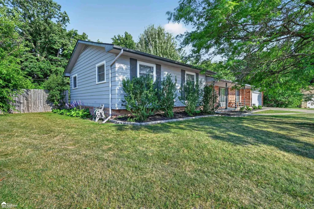 1392 Wagon Wheel Circle Grand Blanc Charter Township MI 48439