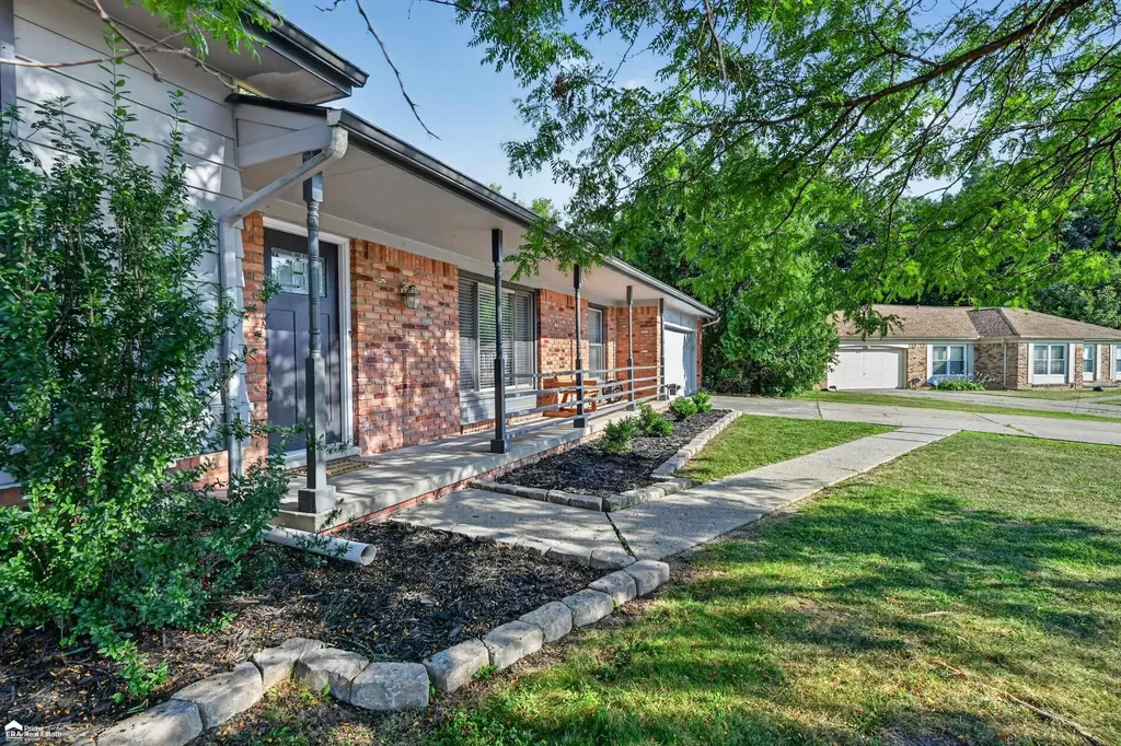 1392 Wagon Wheel Circle Grand Blanc Charter Township MI 48439