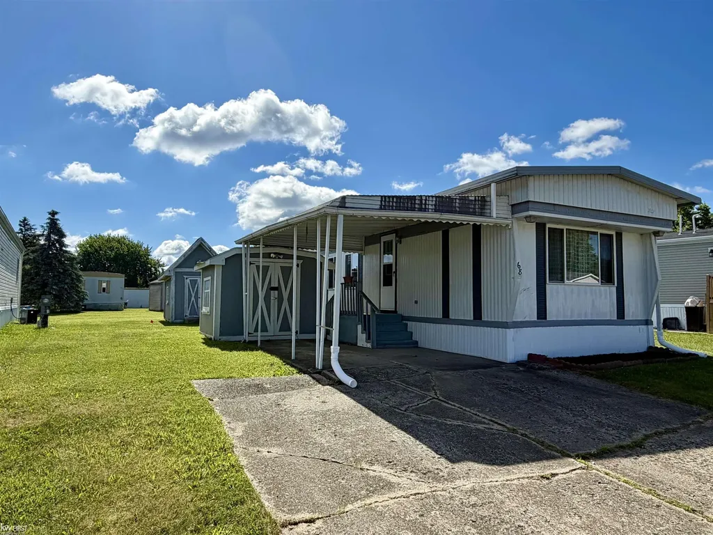 68 Clydesdale Street Mt. Morris City MI 48458