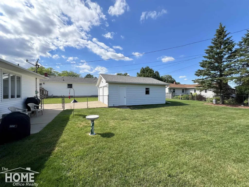 809 Moore Street Owosso City MI 48867