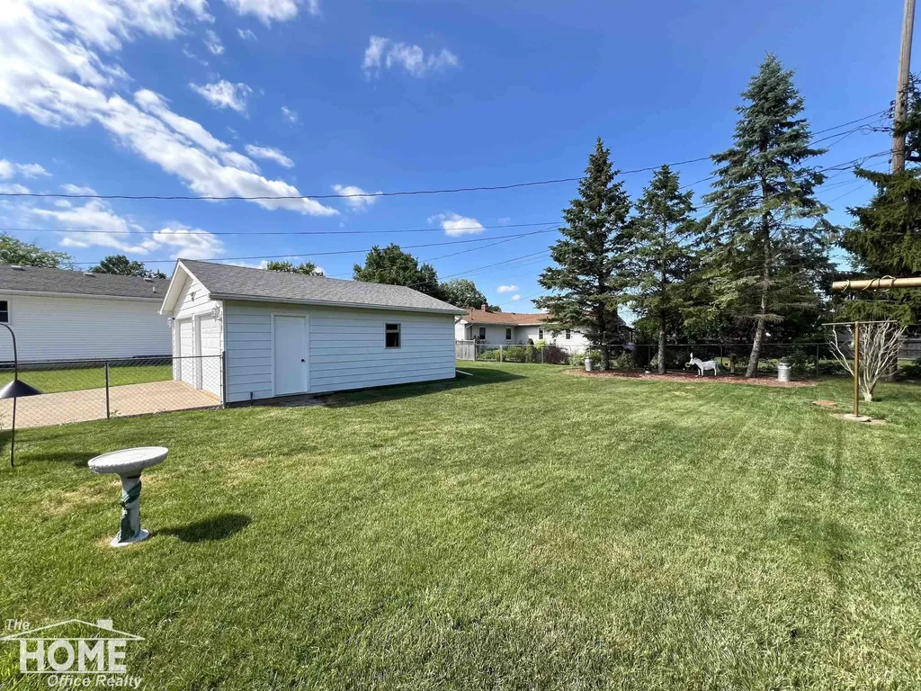 809 Moore Street Owosso City MI 48867