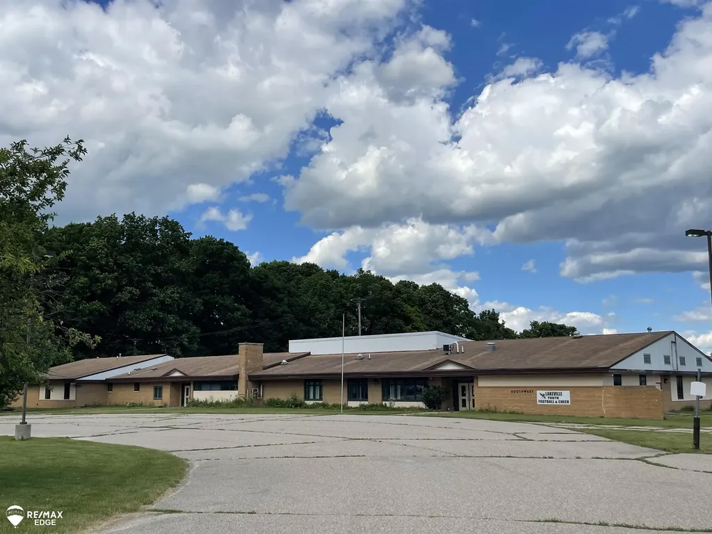 8254 N Gale Road Richfield Township MI 48463