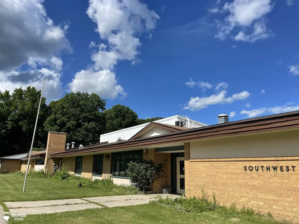 8254 N Gale Road Richfield Township MI 48463