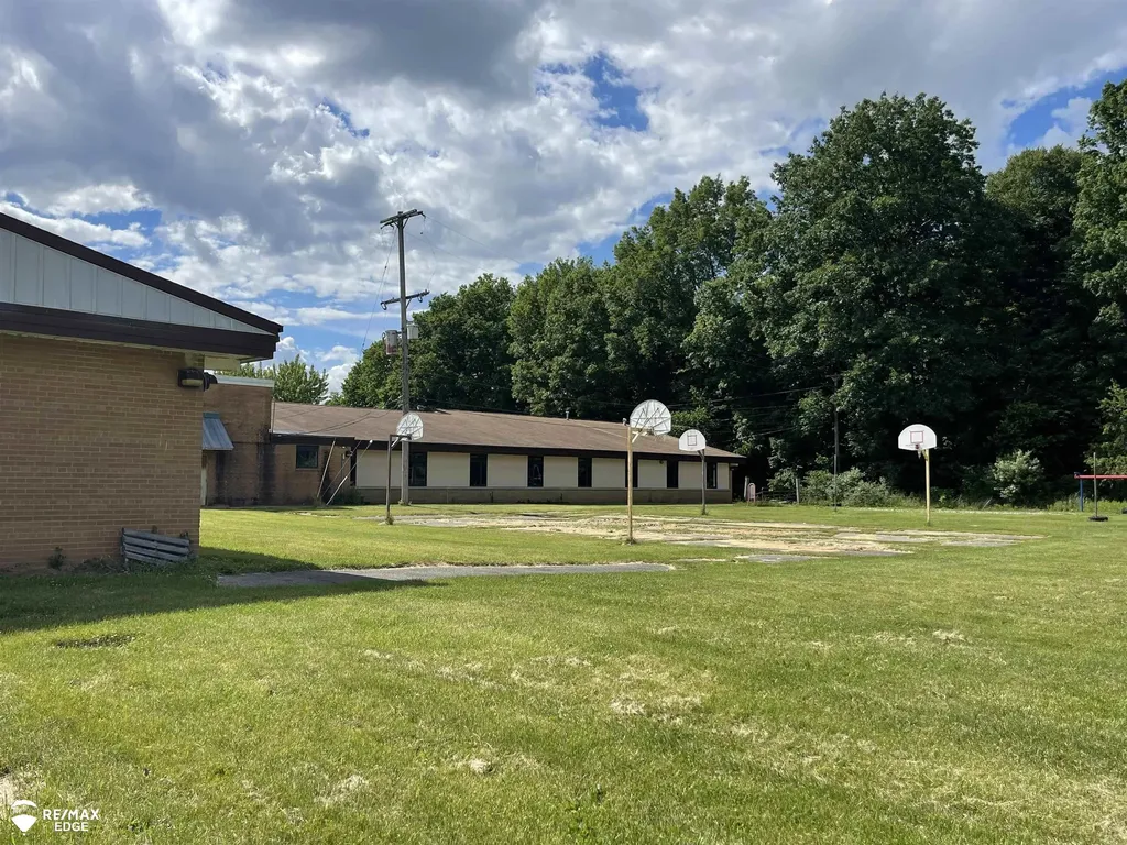 8254 N Gale Road Richfield Township MI 48463