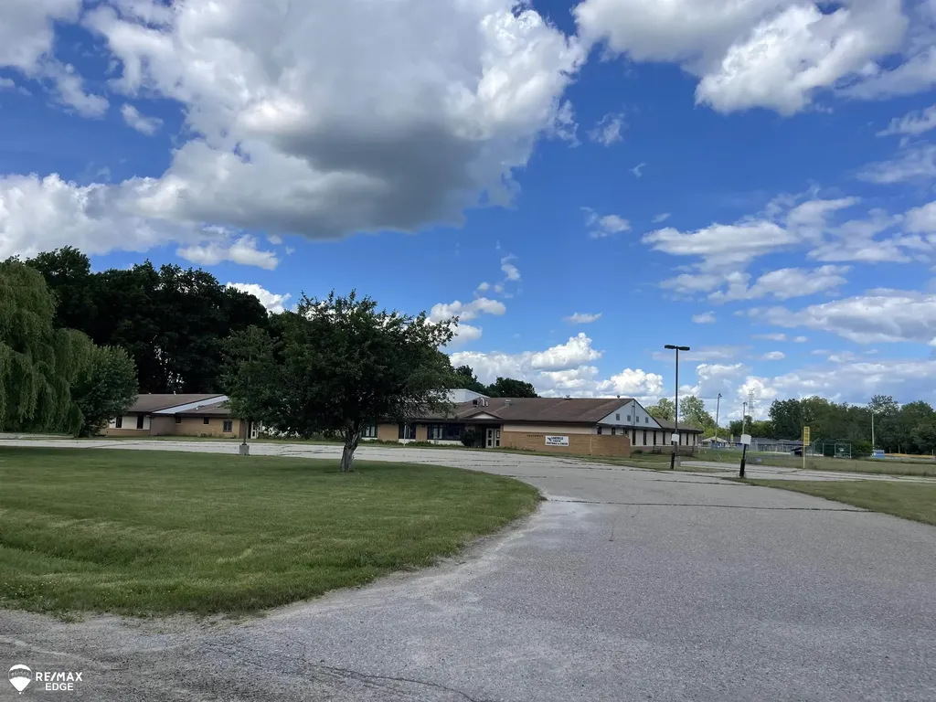 8254 N Gale Road Richfield Township MI 48463