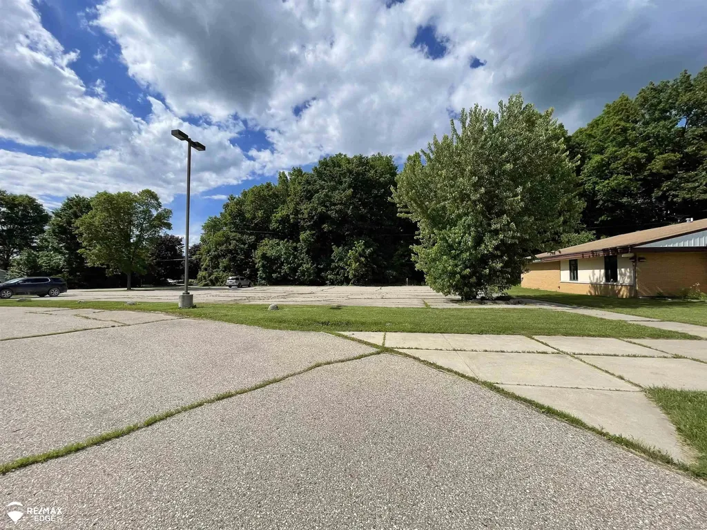 8254 N Gale Road Richfield Township MI 48463