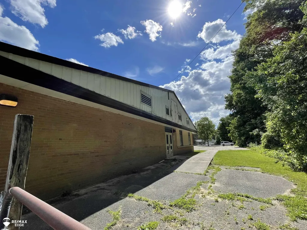 8254 N Gale Road Richfield Township MI 48463