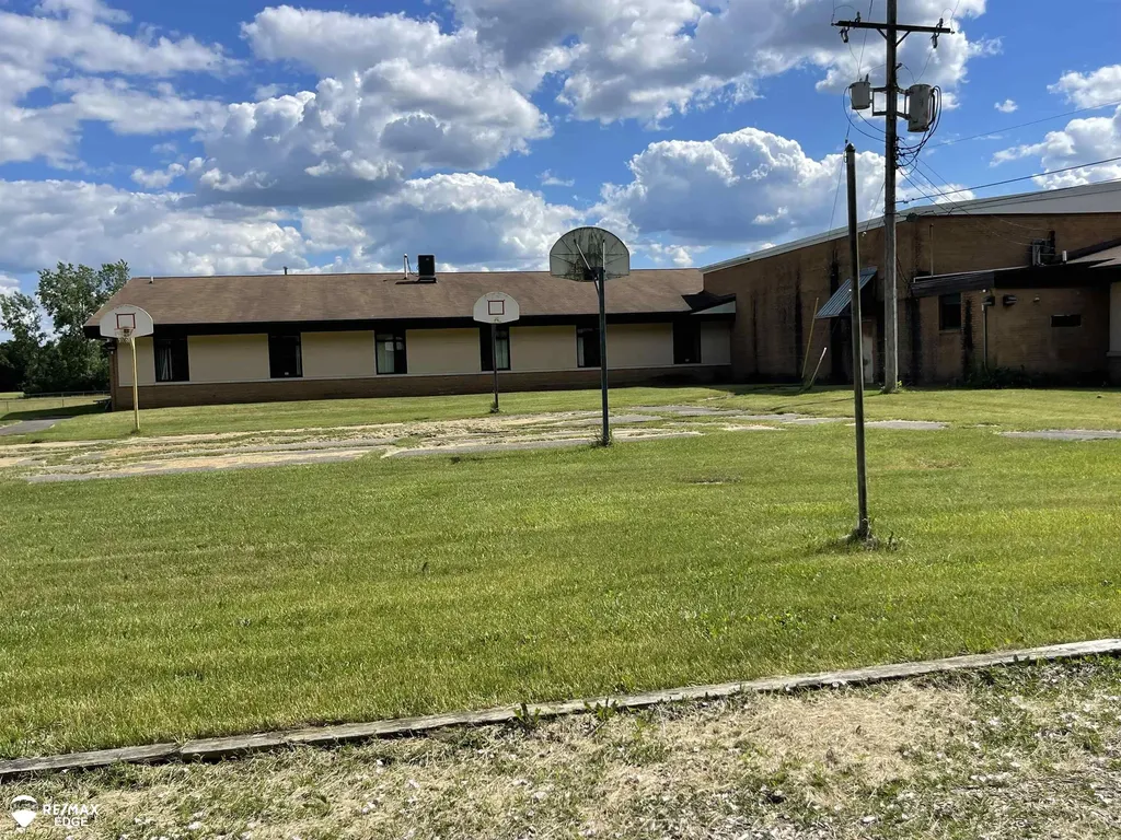 8254 N Gale Road Richfield Township MI 48463
