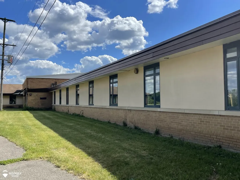 8254 N Gale Road Richfield Township MI 48463