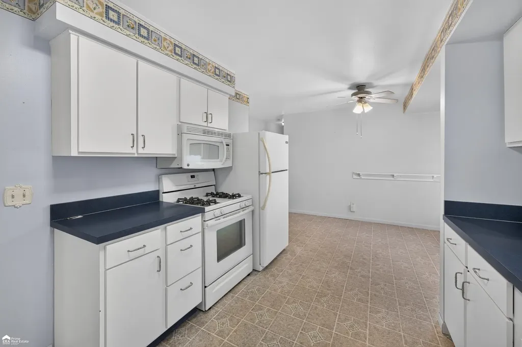 1442 Kettering Avenue Burton City MI 48509