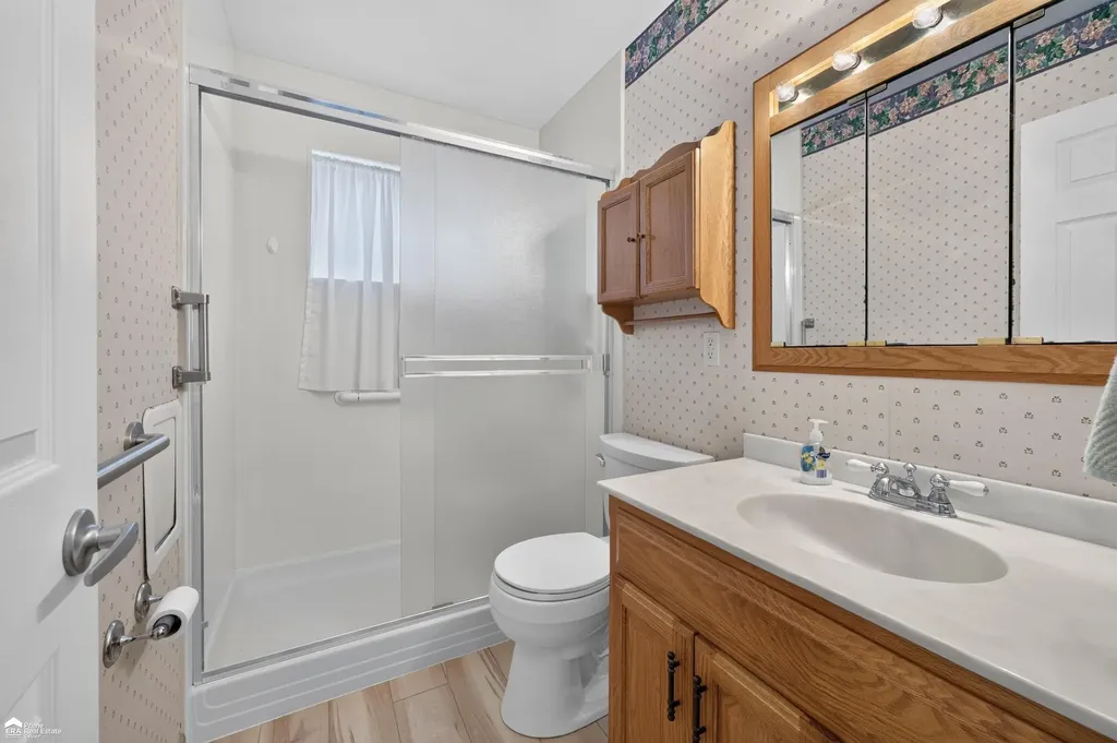 1442 Kettering Avenue Burton City MI 48509