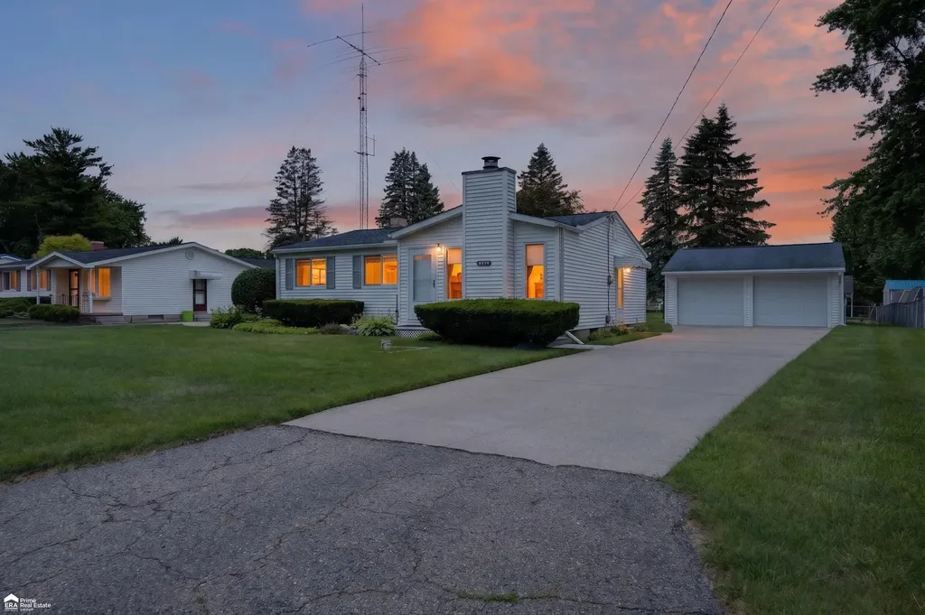 1442 Kettering Avenue Burton City MI 48509