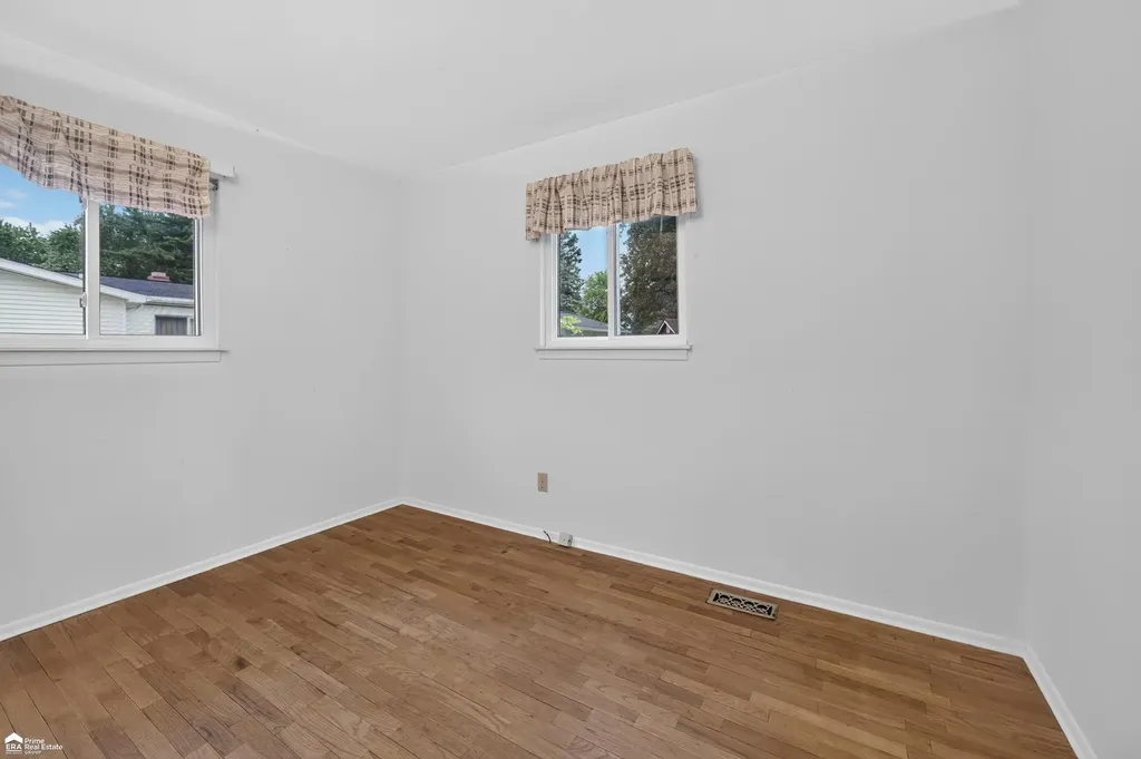 1442 Kettering Avenue Burton City MI 48509
