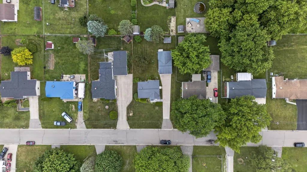 1442 Kettering Avenue Burton City MI 48509