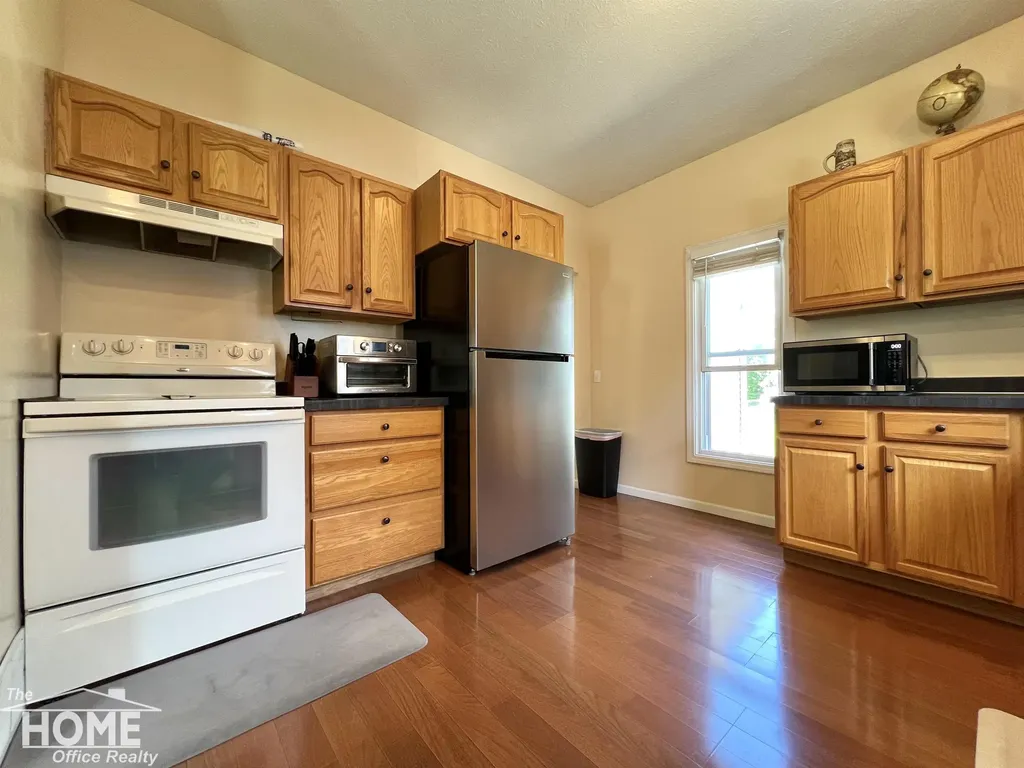 110 W Perry Street Durand City MI 48429