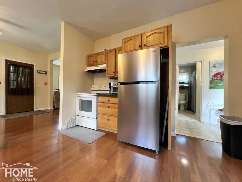110 W Perry Street Durand City MI 48429