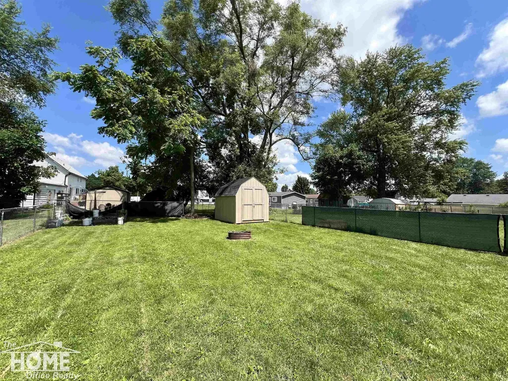 110 W Perry Street Durand City MI 48429