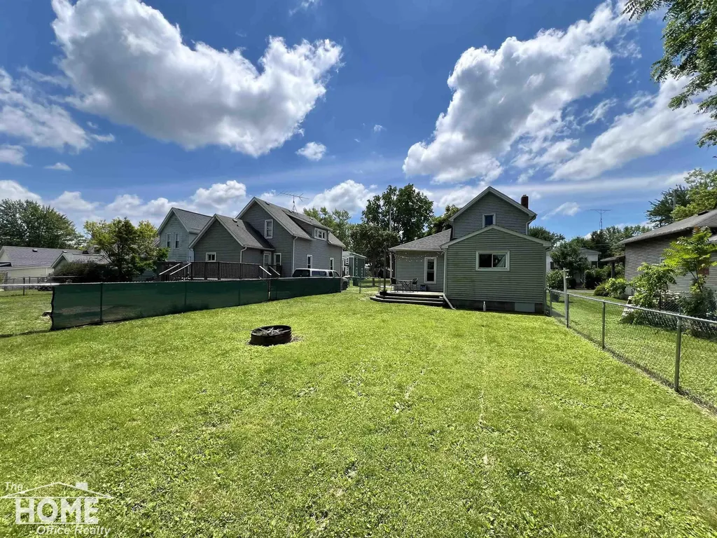 110 W Perry Street Durand City MI 48429