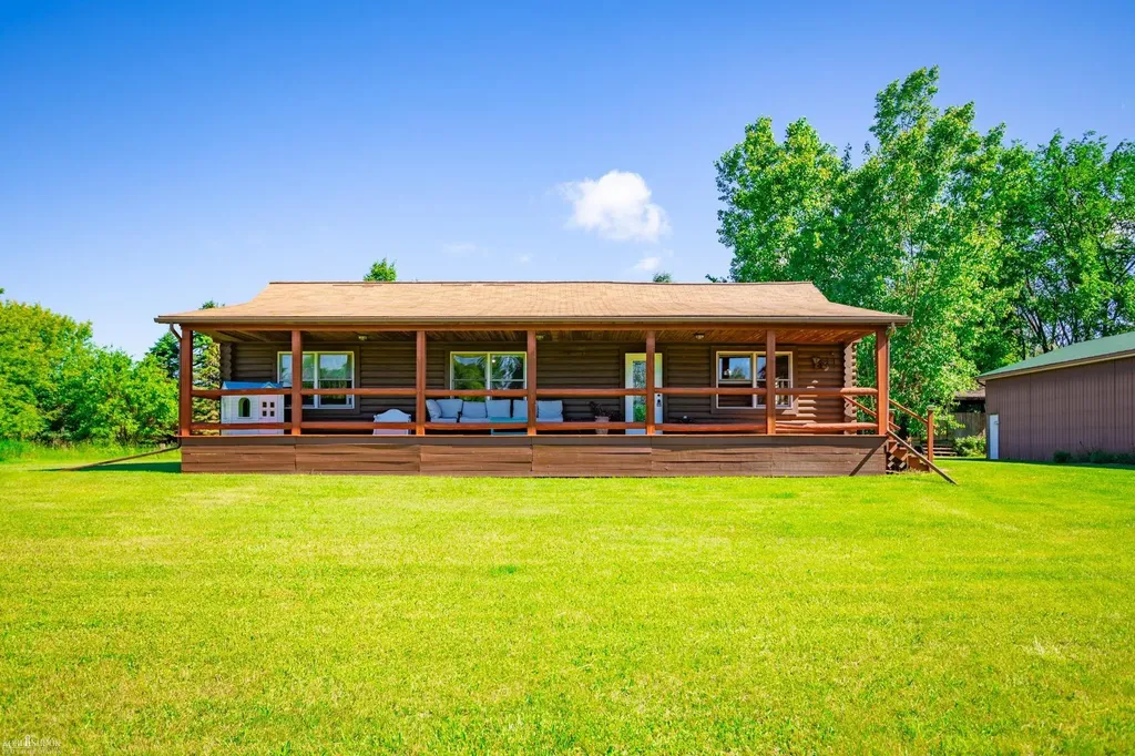 7366 Simpson Road Middlebury Township MI 48866
