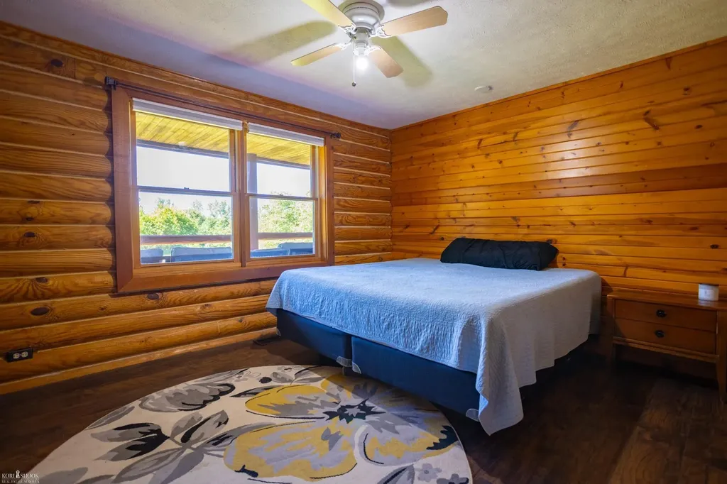 7366 Simpson Road Middlebury Township MI 48866