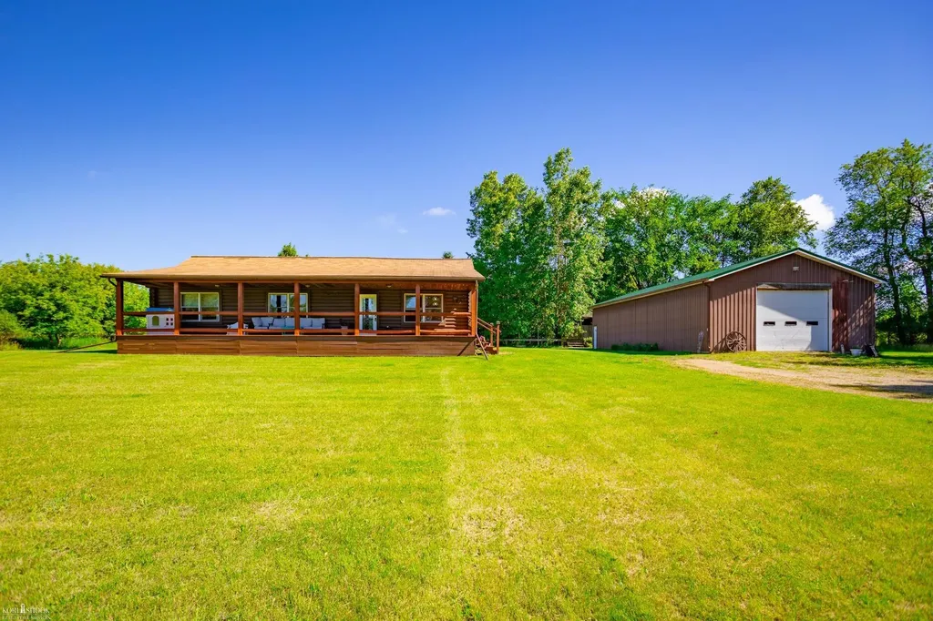 7366 Simpson Road Middlebury Township MI 48866