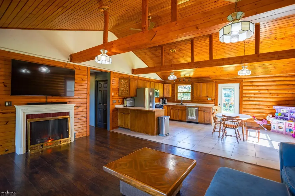 7366 Simpson Road Middlebury Township MI 48866