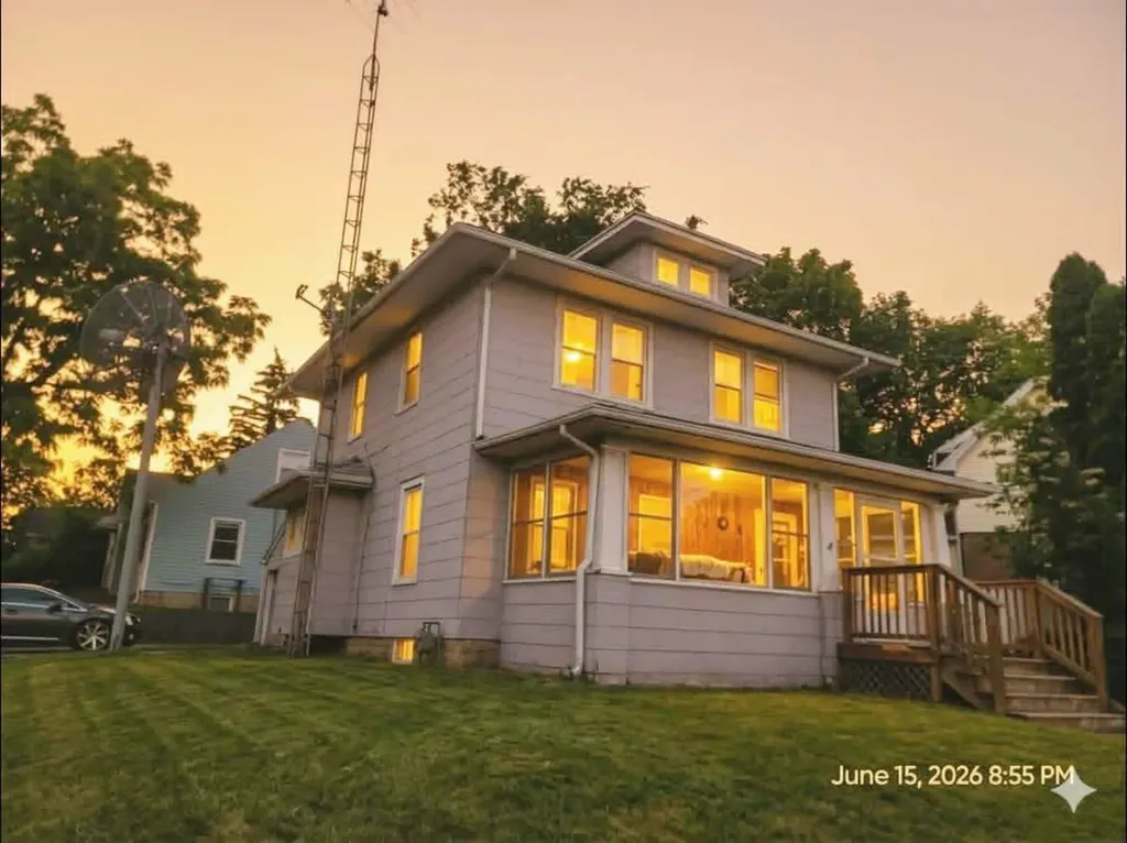 701 Dupont Street Flint Charter Township MI 48504