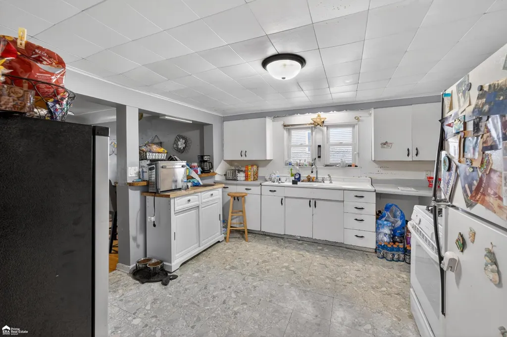 1409 Stanton Street Bay City City MI 48708