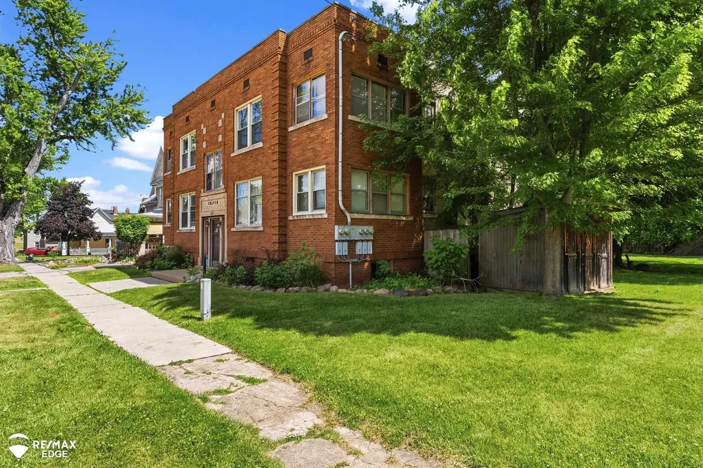 625 Thayer Street Flint City MI 48503