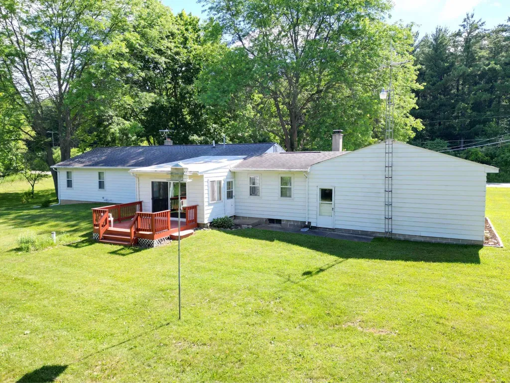 7099 N Henderson Road Richfield Township MI 48420