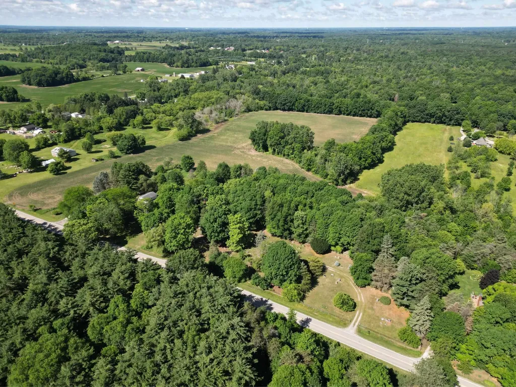 7099 N Henderson Road Richfield Township MI 48420