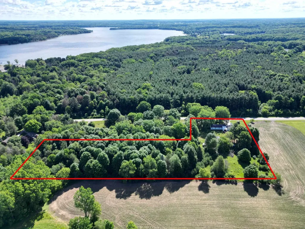 7099 N Henderson Road Richfield Township MI 48420