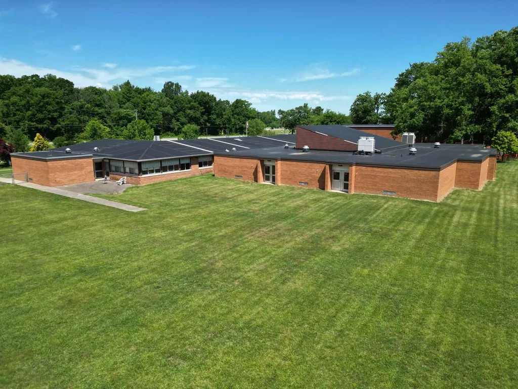 11218 N Linden Road Vienna Charter Township MI 48420
